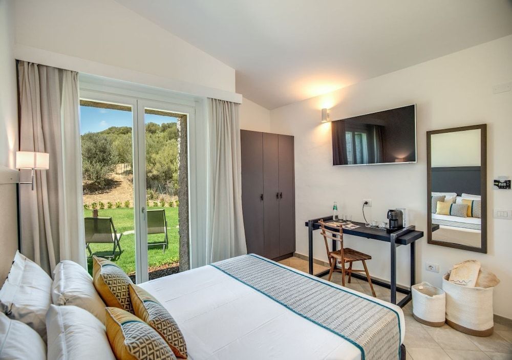 Cala Sinzias Resort 2