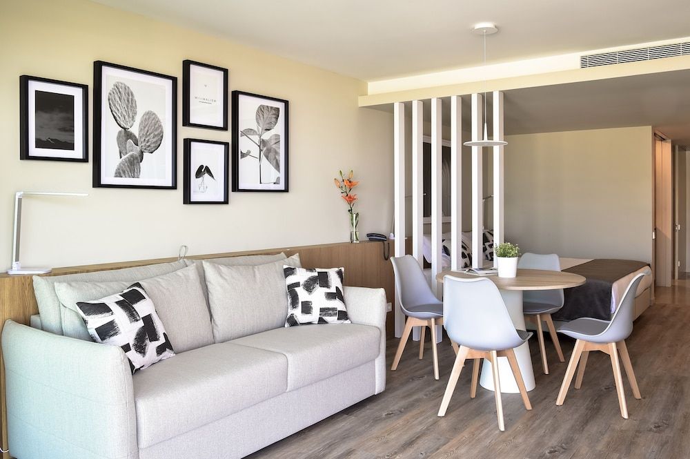 The Anchor Troia Sea 3