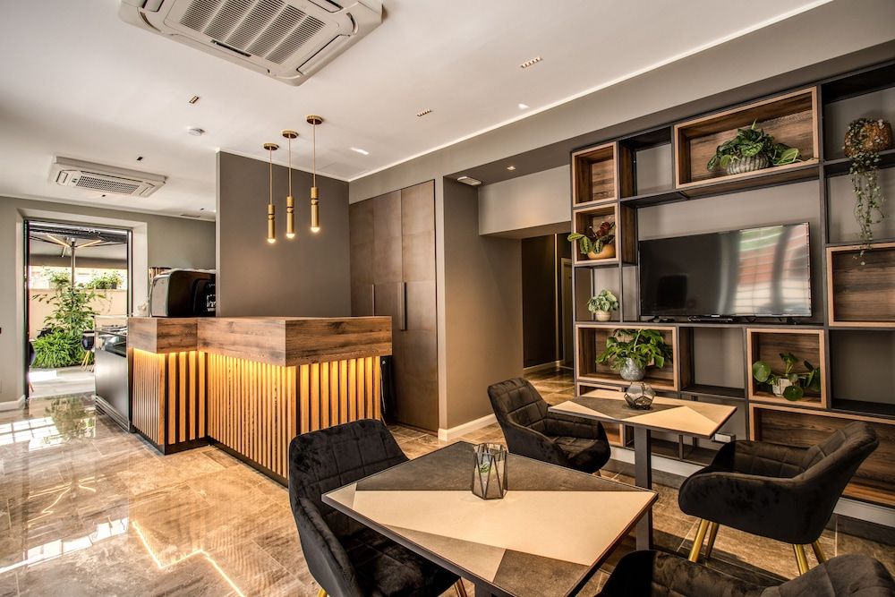 Apollo Boutique Hotel 1