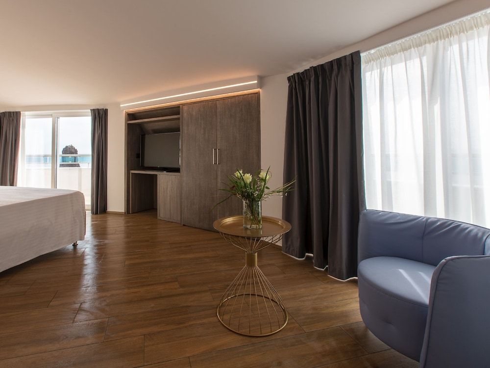 Grand Hotel Faraglioni 2