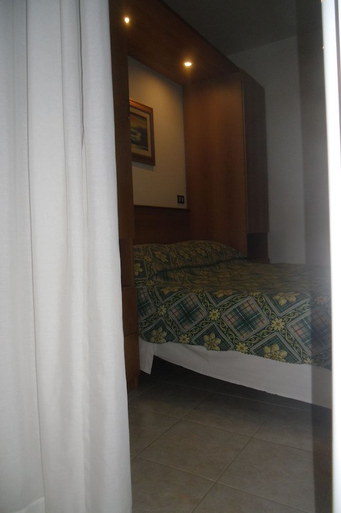 Residence Hotel Villa Laura 3