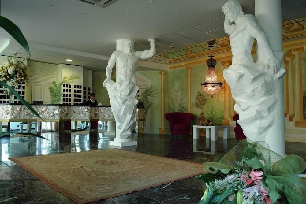 Domizia Palace Hotel 3