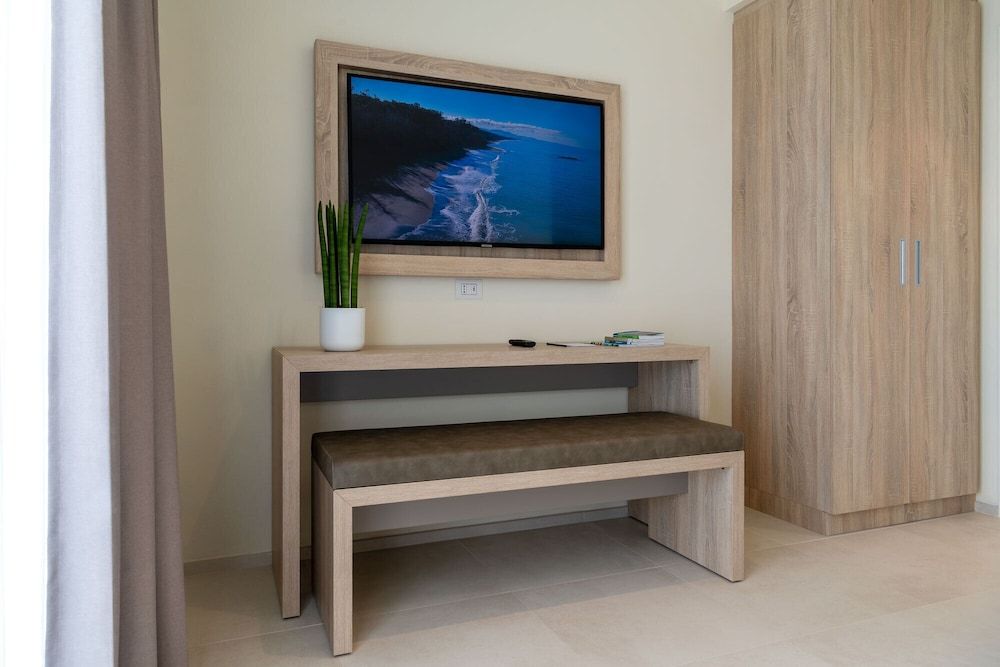 Palace Lido Hotel & Suites 3