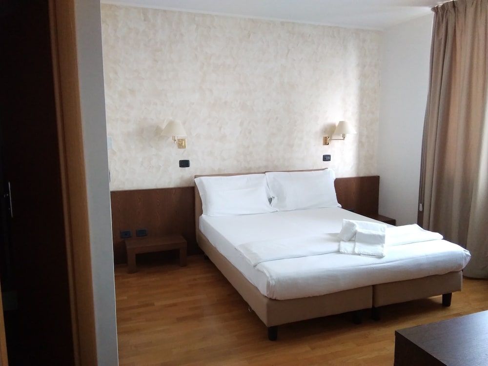 Hotel Cavalieri Pinerolo 3