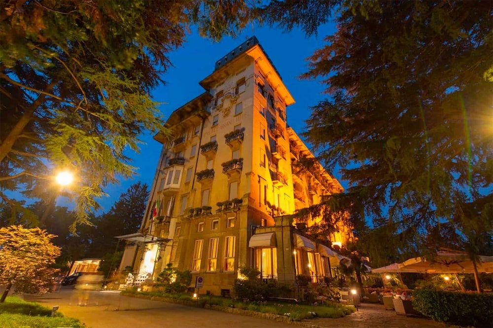 Palace Grand Hotel Varese 1