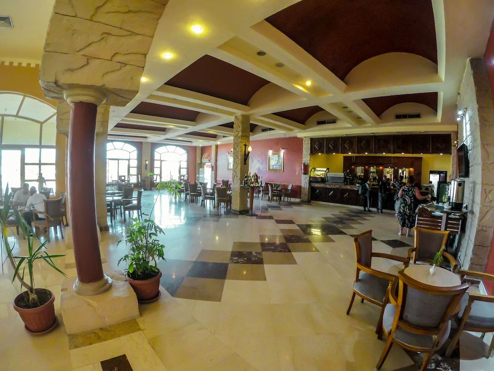 Regency Plaza Aqua Park 3