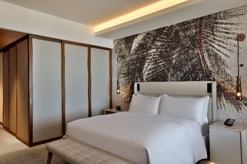 Conrad Rabat Arzana 3