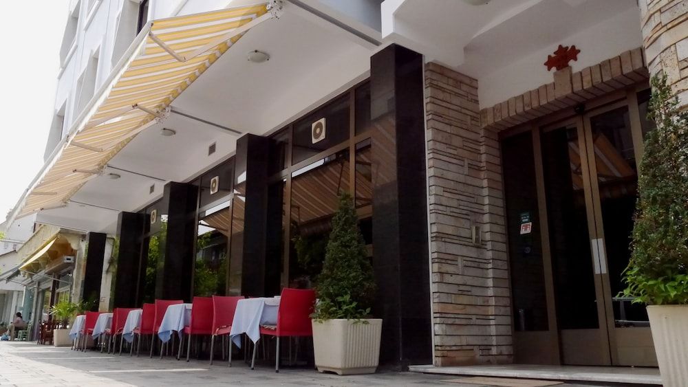 Kruja  3 estrelas em Tirana