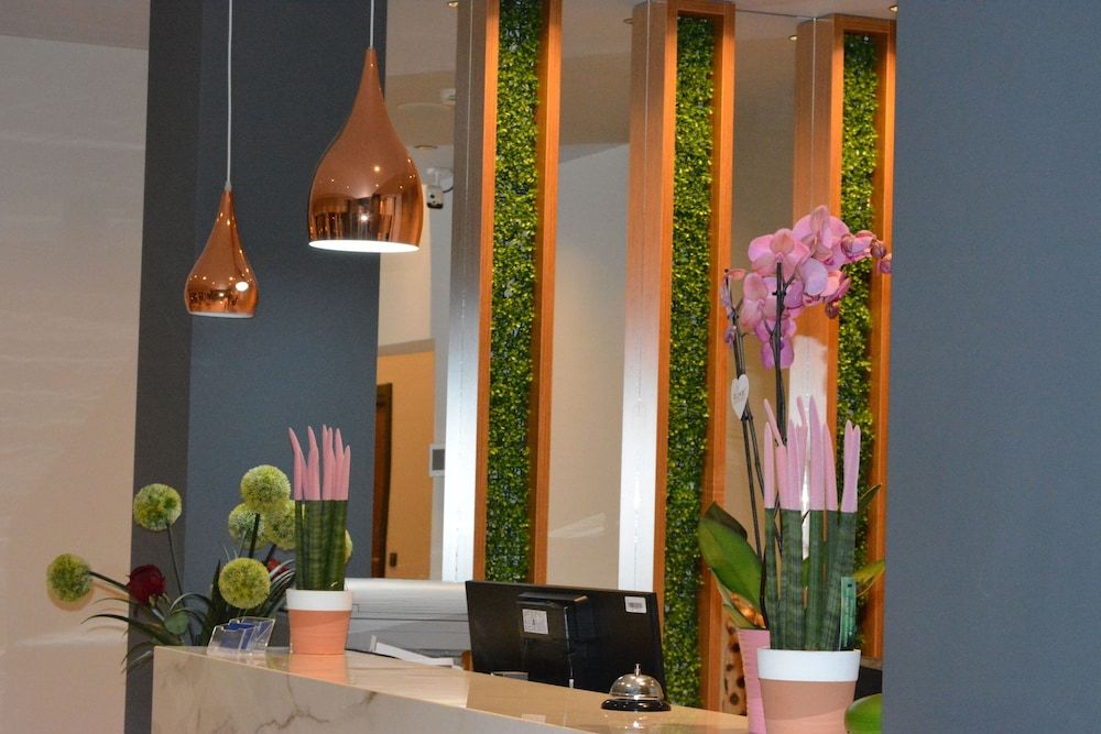 Olivia's Hill Resort 2