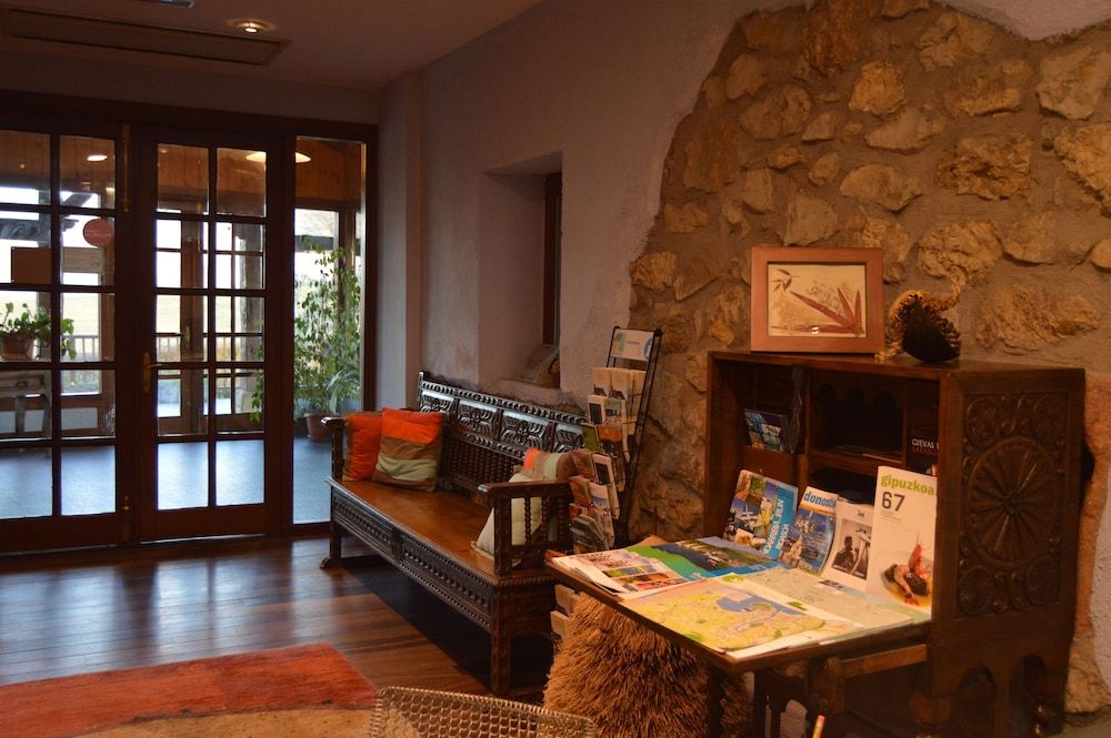 Hotel Restaurante Usategieta 2