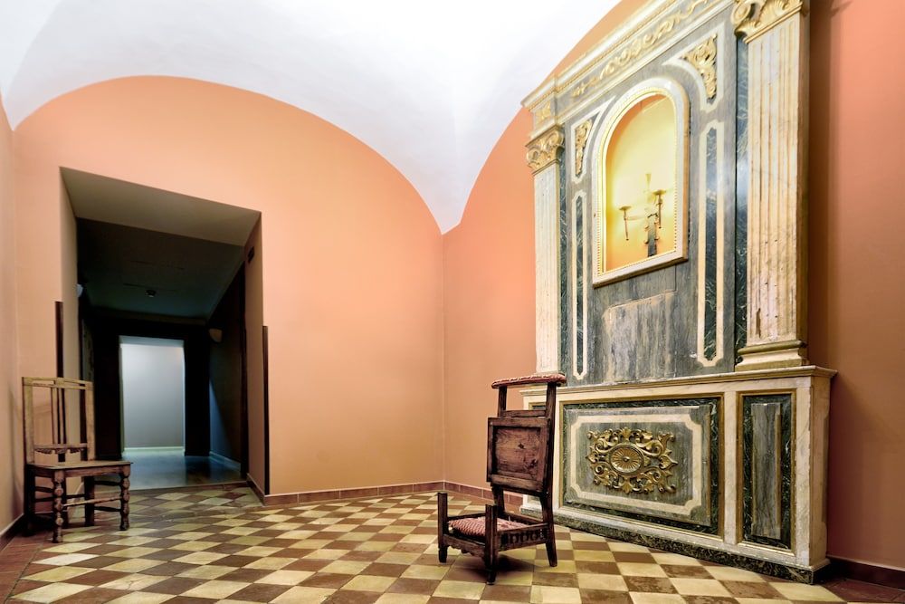 Hotel AHC Palacio Coria 2