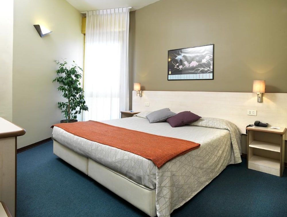 Hotel Ristorante Alcide 4 estrelas em Poggibonsi