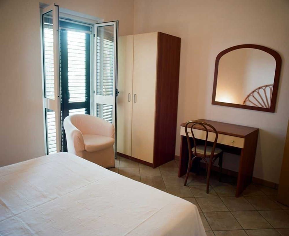 Villaggio Hotel Pineta Petto Bianco 2