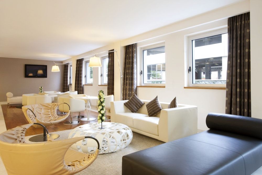 Holiday Inn Salerno - Cava De'Tirreni, an IHG Hotel 2