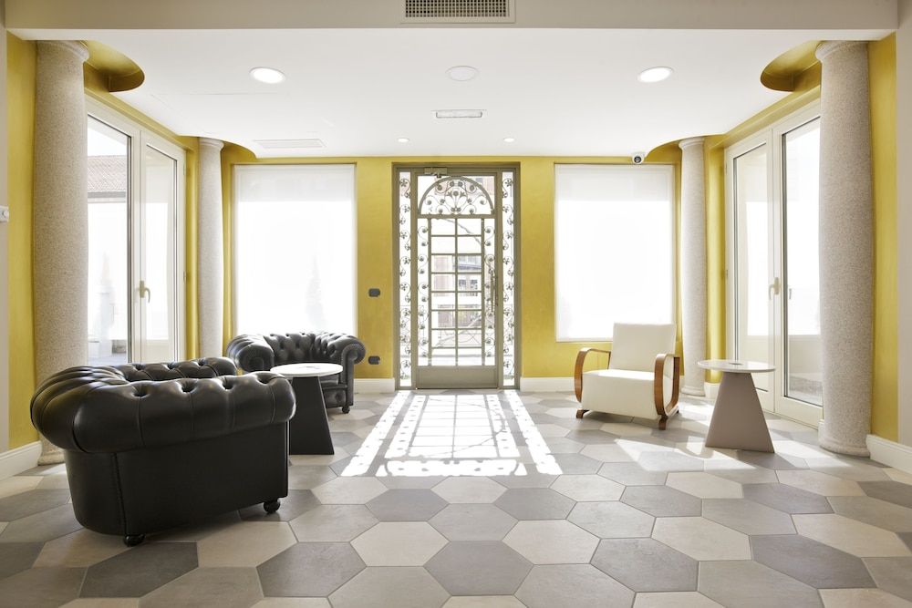 Hotel Al Campanile - Luxury Suites & Apartments 2