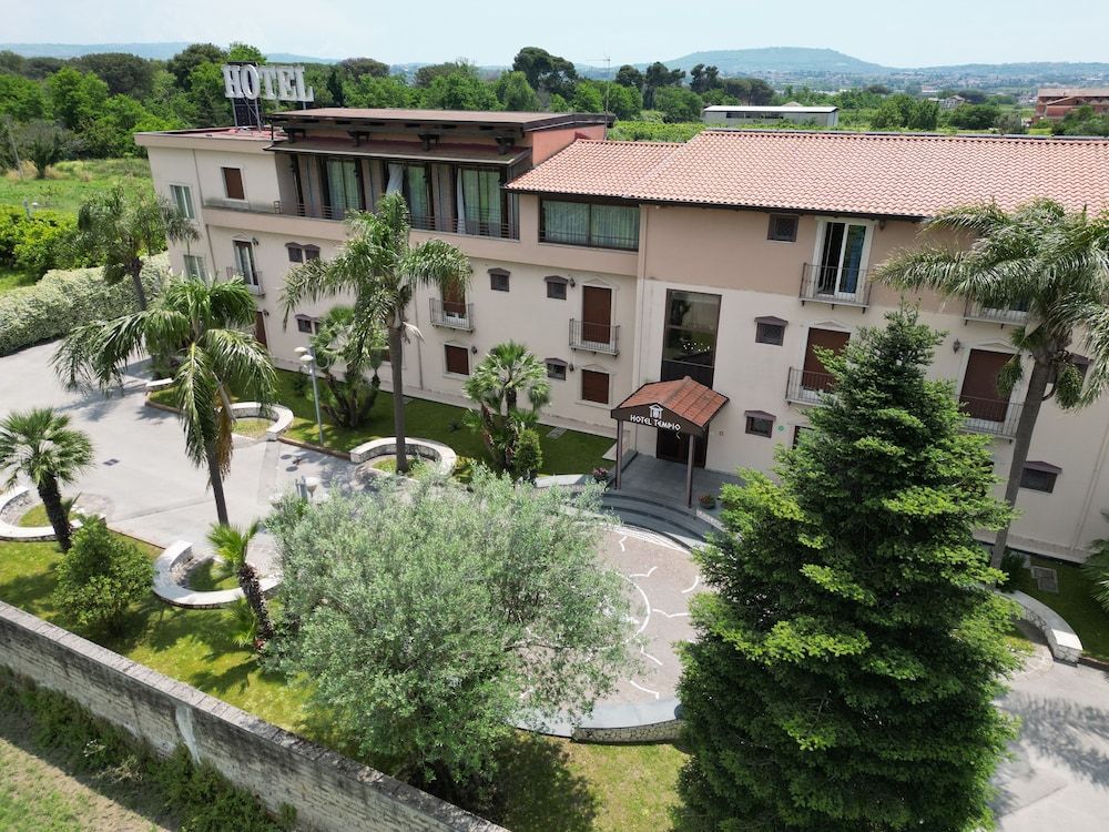 Hotel Tempio 4 estrelas em Giugliano in Campania