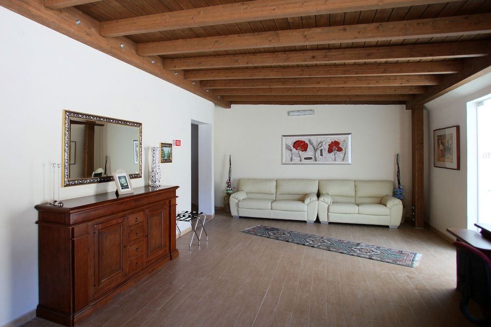 Agri-costella Country Hotel 2