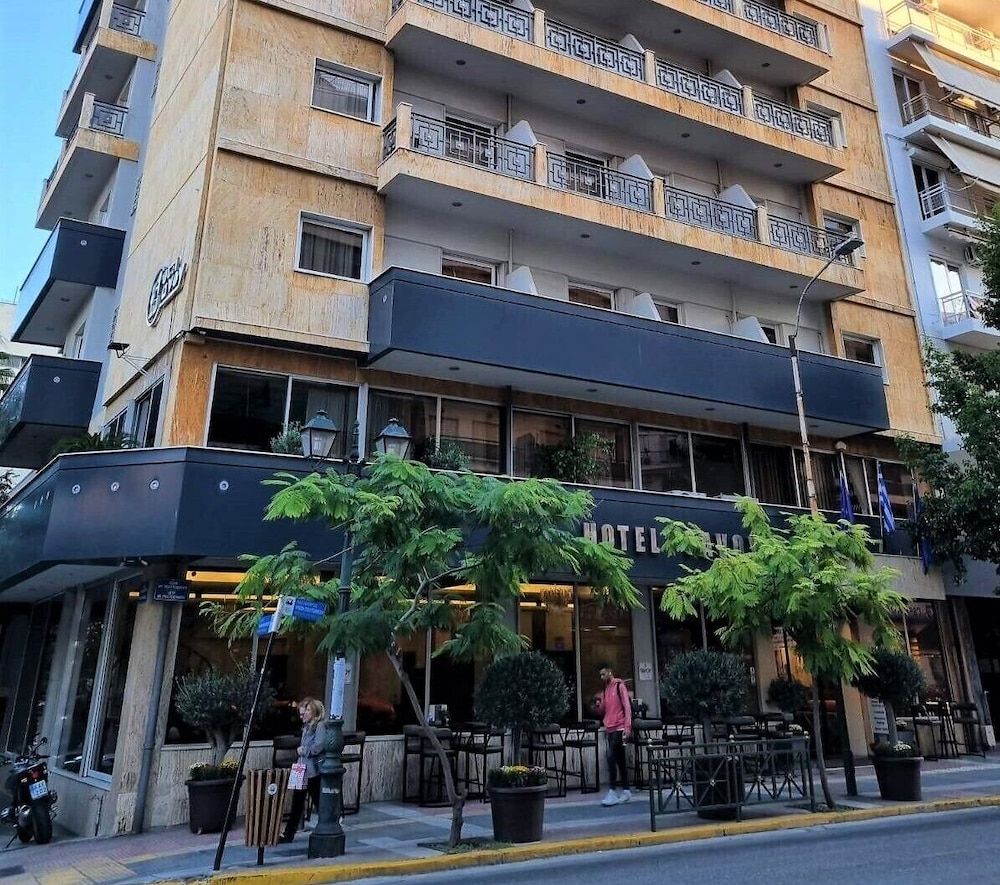 Savoy 3 étoiles à Le Pirée