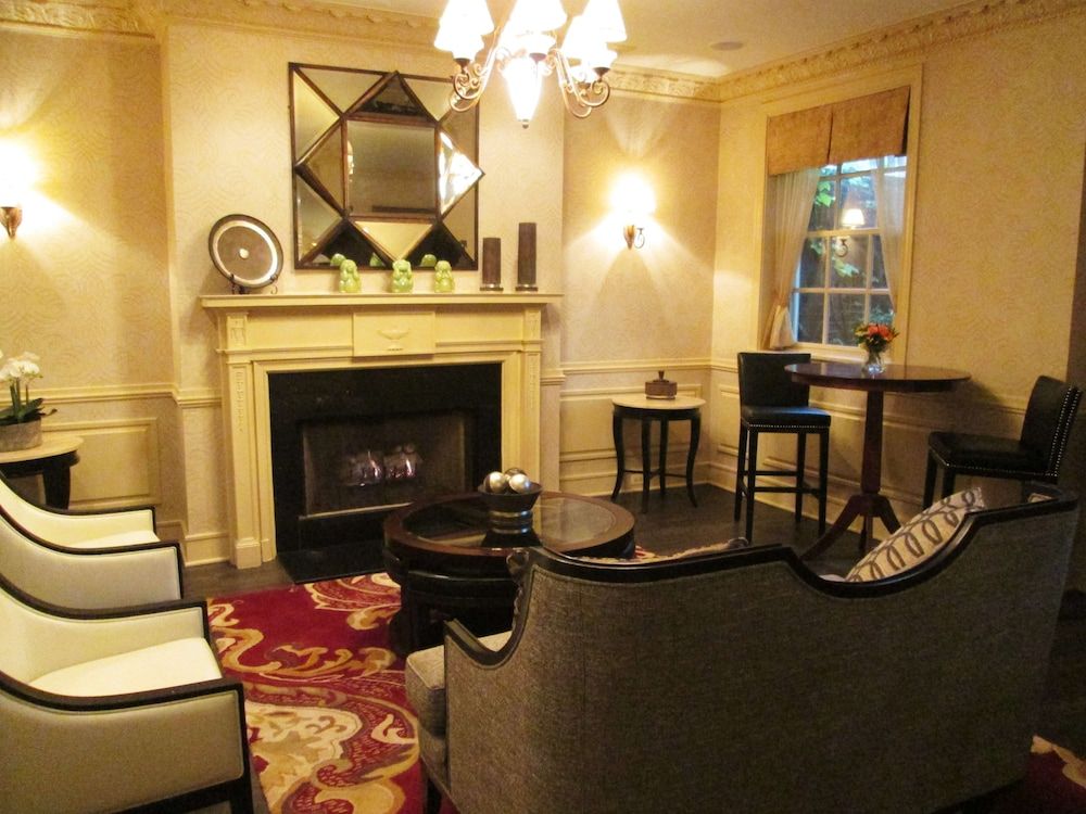 Best Western Plus Hawthorne Terrace Hotel 3