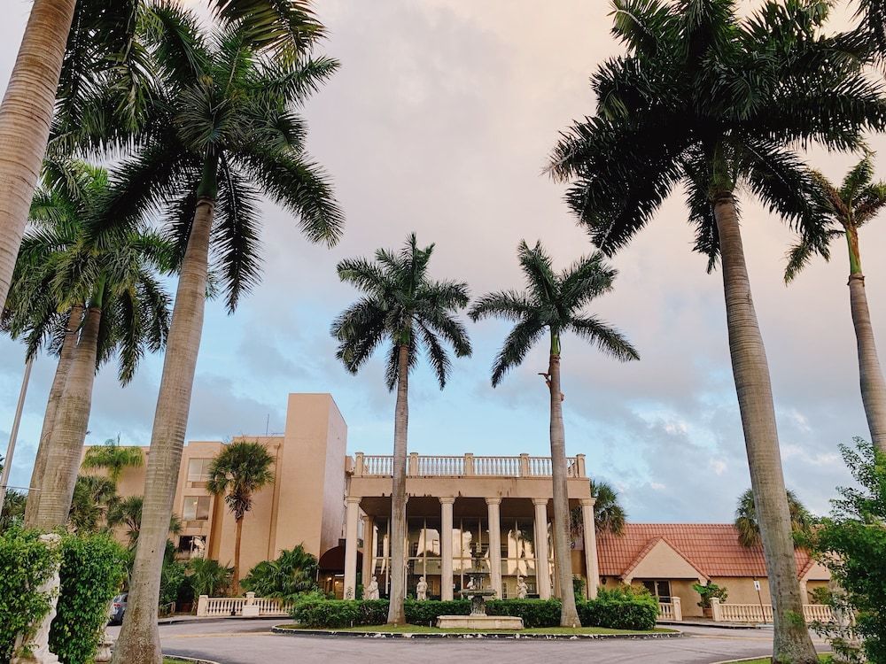 Miami Gardens Inn & Suites 2 estrelas em Miami