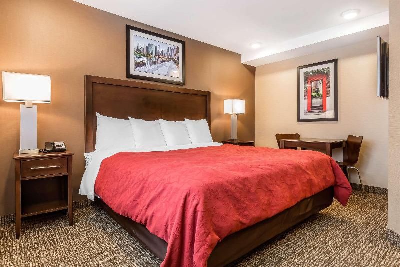 Rodeway Inn Chicago-Evanston 2