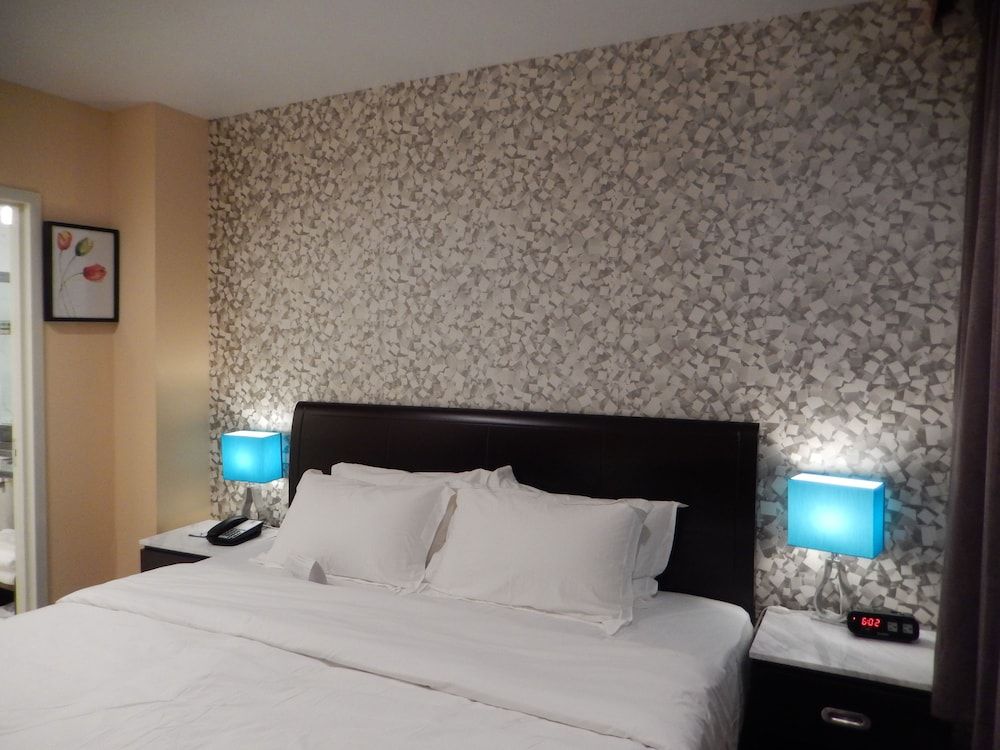Quality Inn near Sunset Park 3