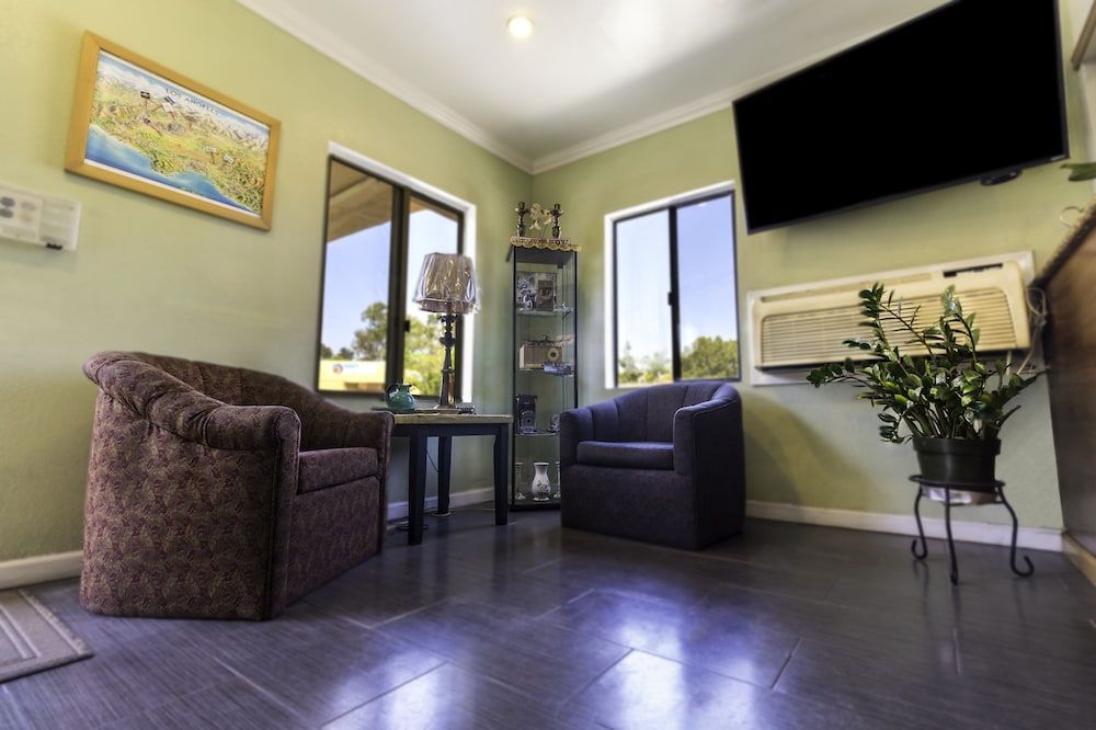 Lincoln Park Motel 2