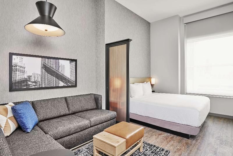 Hyatt Place Chicago Medical/University District 2