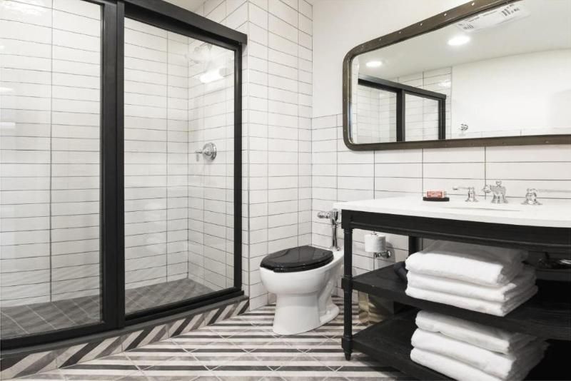 The Chicago Hotel Collection River North 2