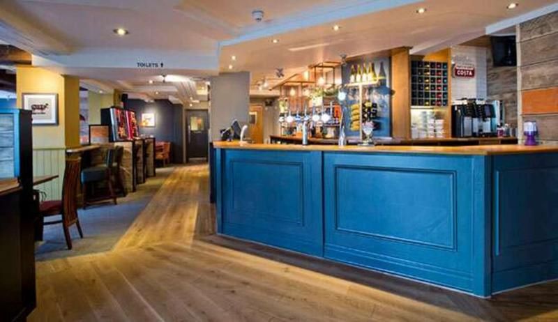 Premier Inn London Romford (Mercury Gardens) 1
