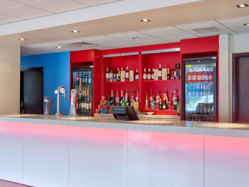 Travelodge Birmingham Airport 2