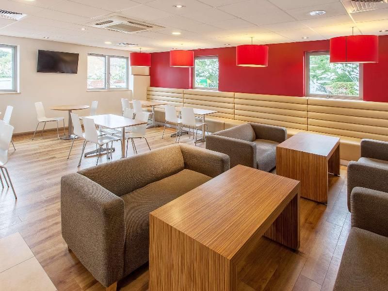 Travelodge Bracknell Central -1 estrellas en Bracknell
