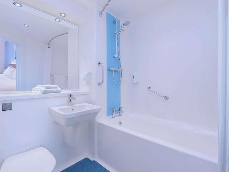 Travelodge London Richmond Central 3