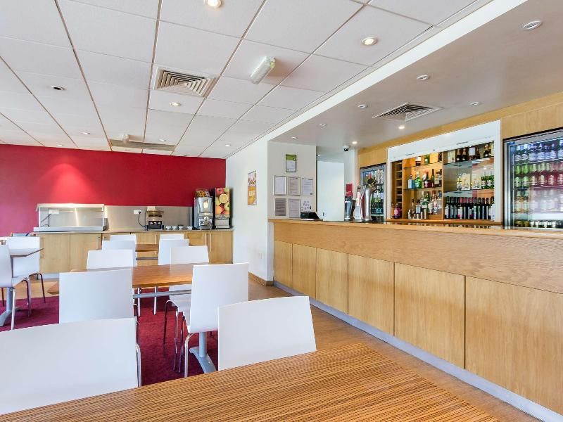 Travelodge Sunbury M3 3 estrelas em Sunbury