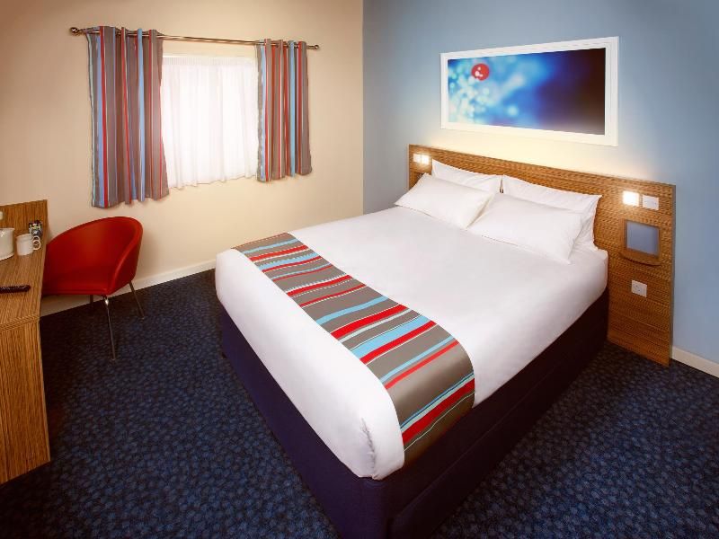Travelodge Milton Keynes Central 3