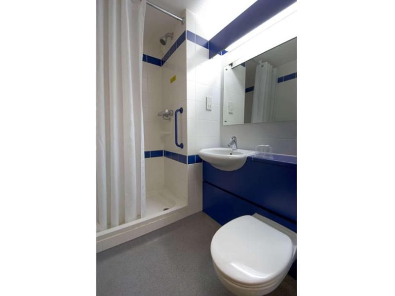 Travelodge Stafford M6 2