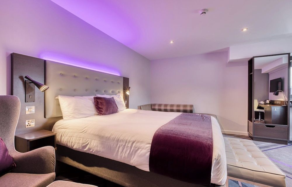 Premier Inn London Southwark - Southwark Station 3