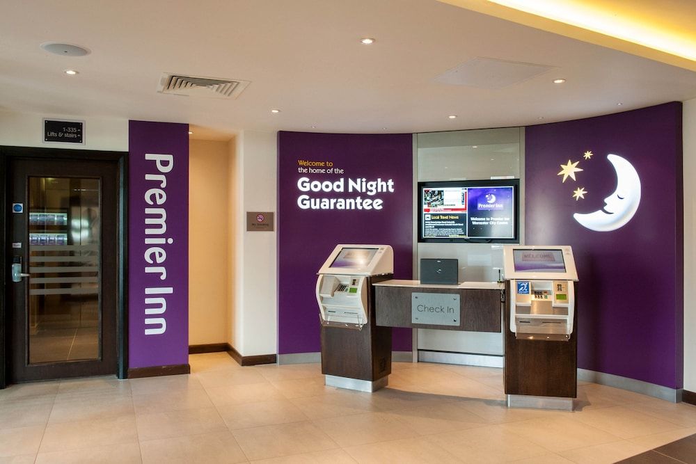Premier Inn Worcester City Centre 2