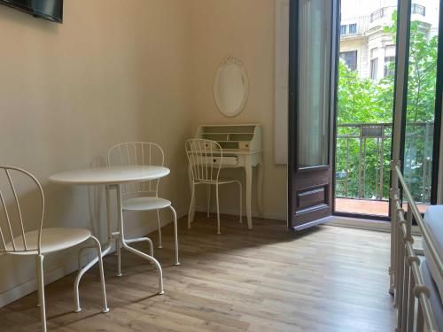 Lumine Luxury Suites by gaiarooms 3