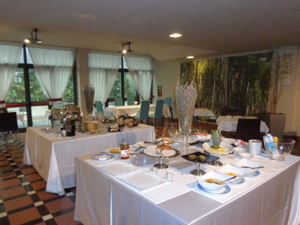 MajesticHouse Conference & Restaurant 3