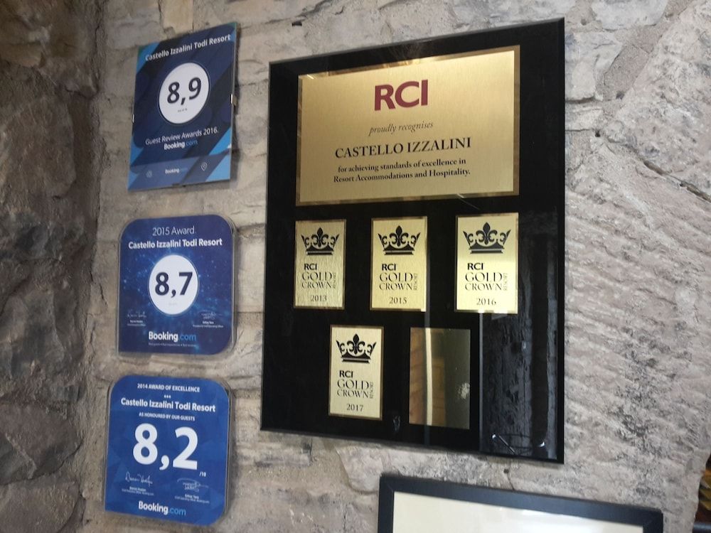 Castello Izzalini Todi Resort 2