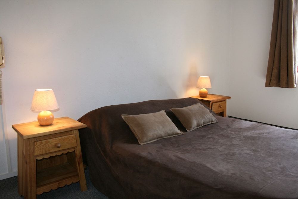 Adonis Hotel Le Chastellan 3