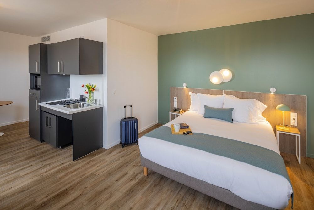 All Suites Appart Hotel Le Havre 3