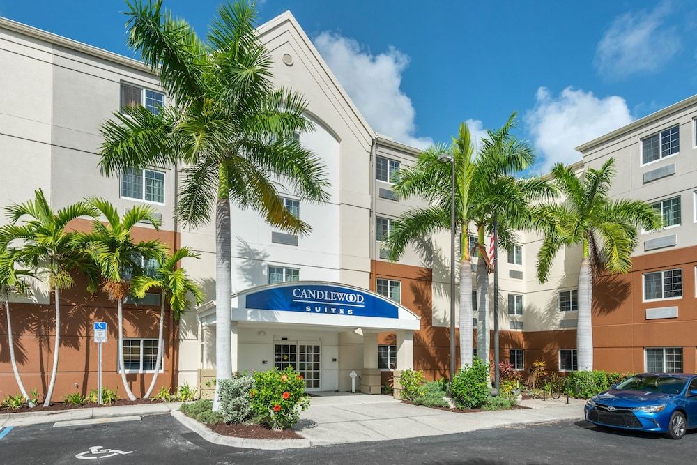 Candlewood Suites Fort Myers Sanibel Gateway 2 estrellas en Fort Myers