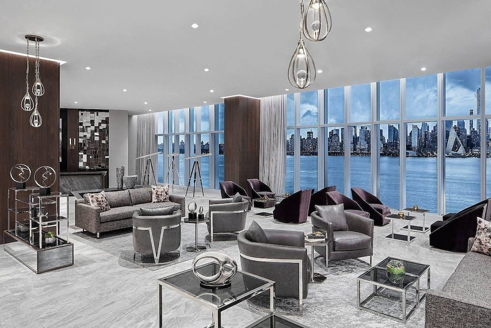 Envue, Autograph Collection 3