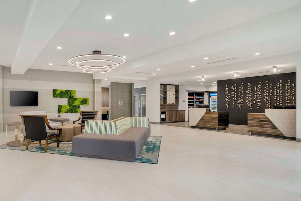 Best Western Plus Winter Haven Inn & Suites 2