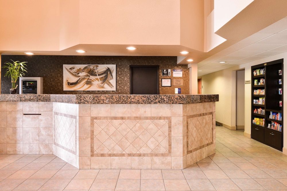 Best Western Executive Inn & Suites 2