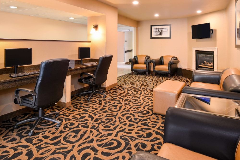 Best Western Executive Inn & Suites 3