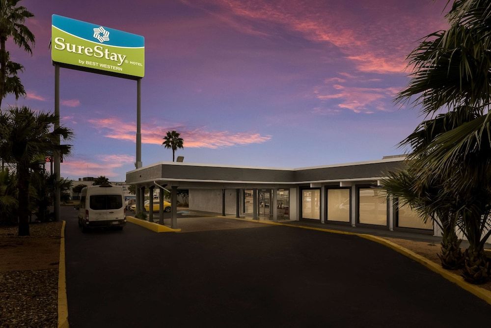 SureStay Hotel by Best Western Laredo 1