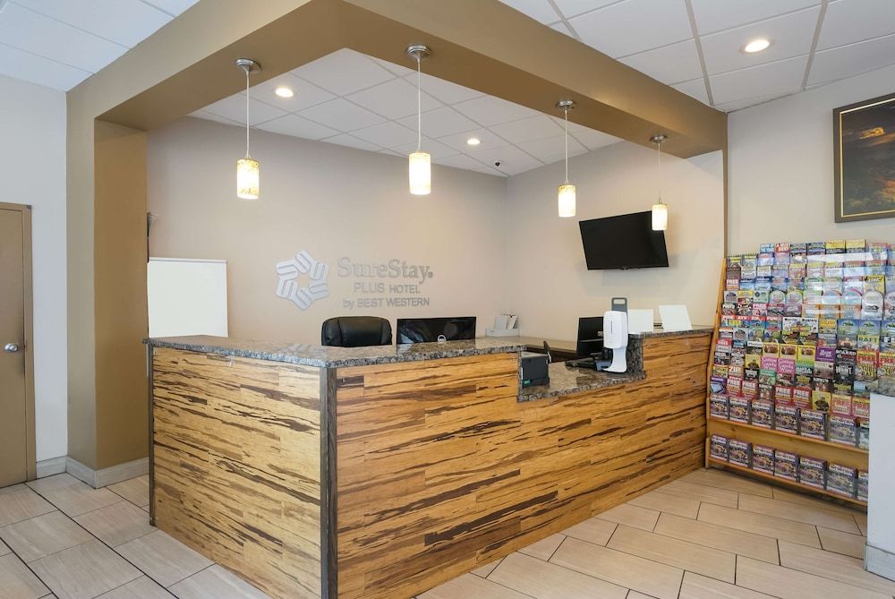 SureStay Plus Hotel by Best Western Gatlinburg 3
